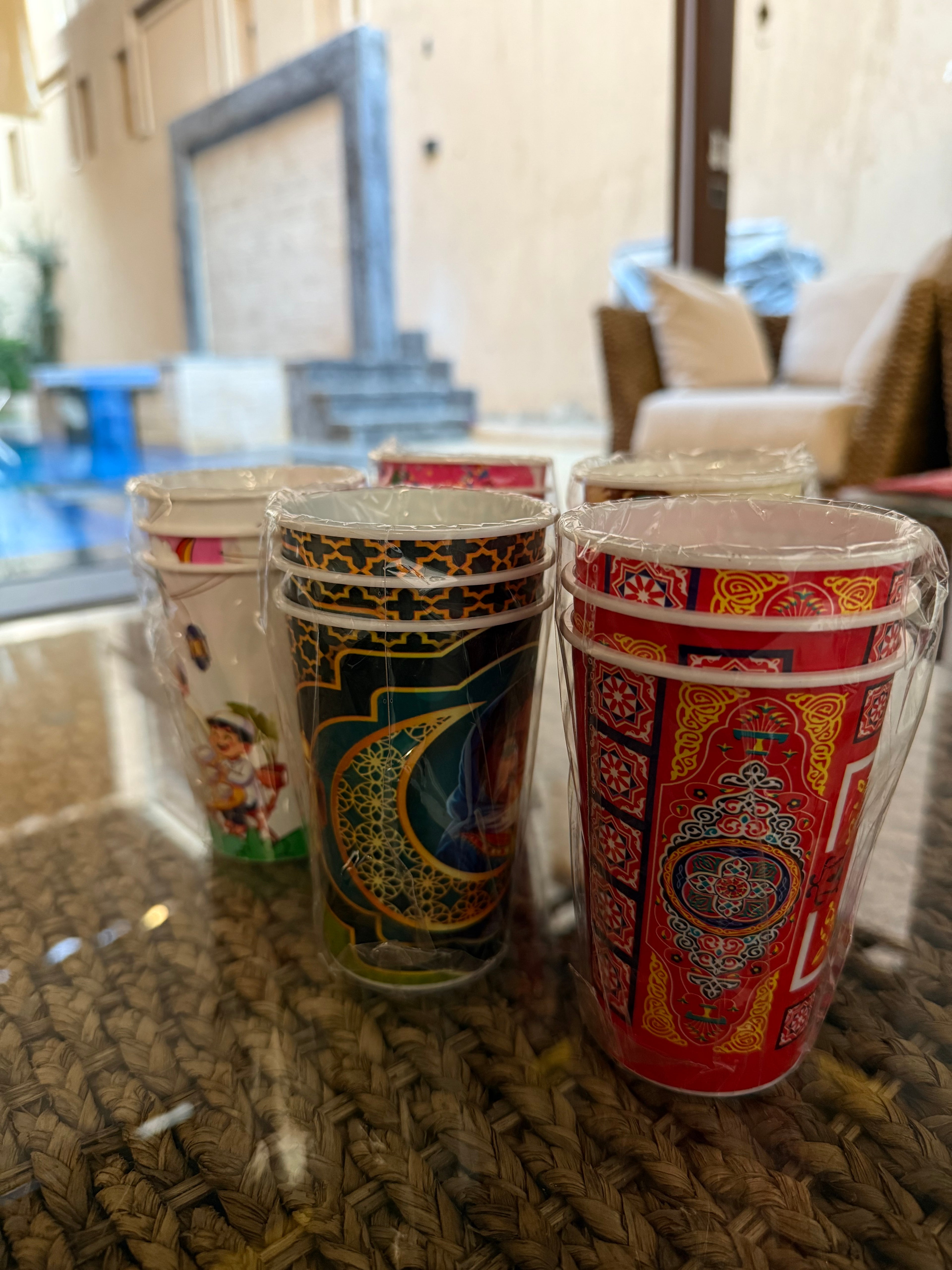 Plastic cups 3 pieces